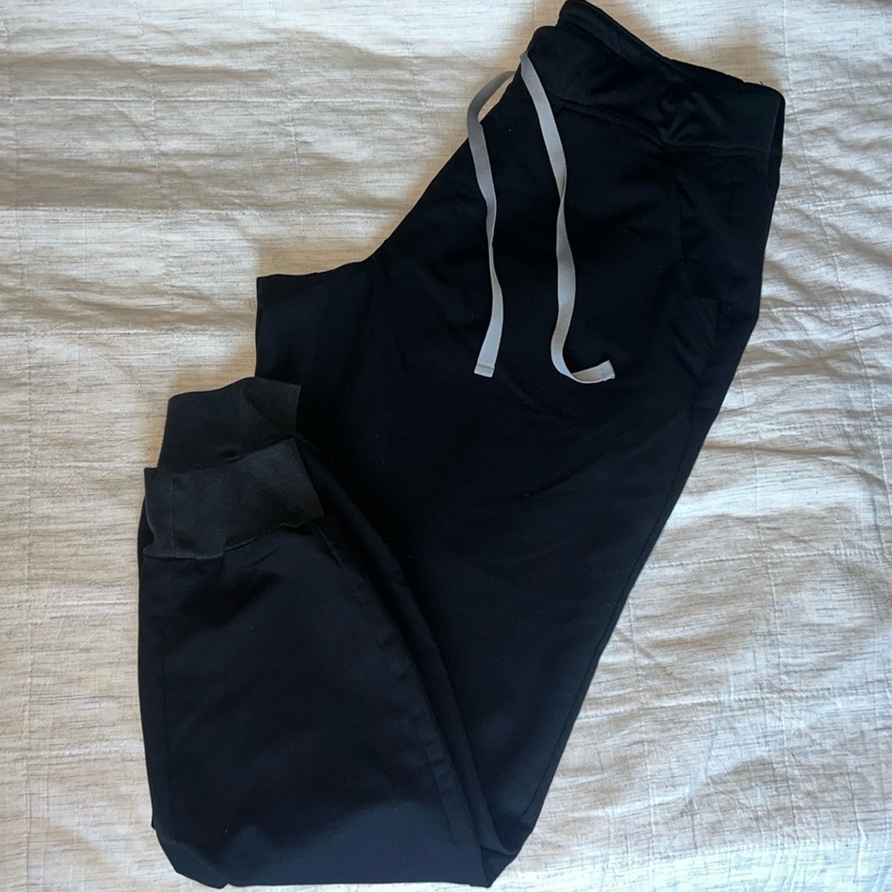 FIGS Zamora Jogger